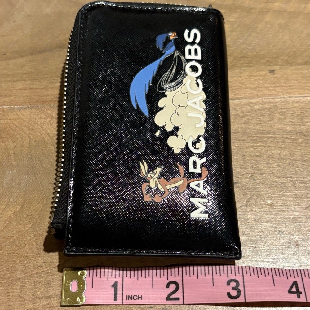 Marc Jacobs X Looney Tunes
Key Wallet - Picture 14 of 14